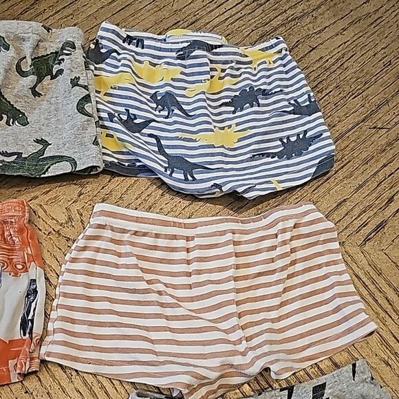 Boys cotton underwear bundle size 5-6 includes 8 pairs - Picture 8 of 11